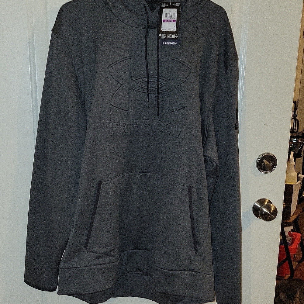 BRAND NEW WITH TAGS! Under Armour Men's Dark Gray Hoodie